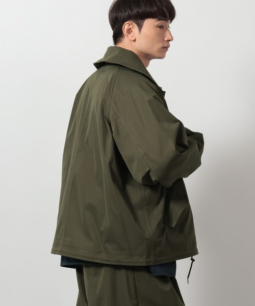 LAKOLE（ラコレ）の「ワイドカラーショートモッズ /  648026（モッズコート・メンズ・カーキ/ブラック・LARGE/MEDIUM）」の22枚目の写真