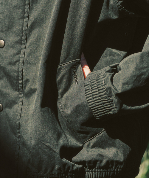 Barbour(バブアー)の「Barbour / バブアー peached blouson transport(ナイロンジャケット・メンズ・ブラック/カーキ・38/40)」の9枚目の写真