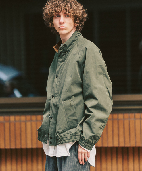Barbour(バブアー)の「Barbour / バブアー peached blouson transport(ナイロンジャケット・メンズ・ブラック/カーキ・38/40)」の13枚目の写真
