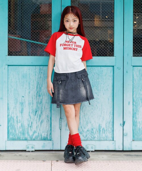 algy(アルジー)の「カーゴ台形スカパン(デニムスカート・キッズ・ブラック/サックスブルー・140/130/160/150)」の3枚目の写真