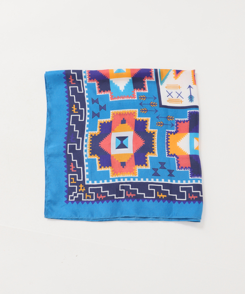 JOURNAL STANDARD relume(ジャーナルスタンダード レリューム)の「シルクスカーフ ネイティブパターン(バンダナ/スカーフ・メンズ・サックスブルー・FREE)」の4枚目の写真