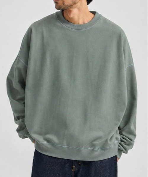 markaware(マーカウェア)の「【MARKAWARE/マーカウェア】HUGE SHORT SWEAT/スラックスに合う,360度美シルエットショートスウェット【定番】(スウェット・メンズ・ブラック/グレー/アイボリー/グリーン・1/2)」の4枚目の写真