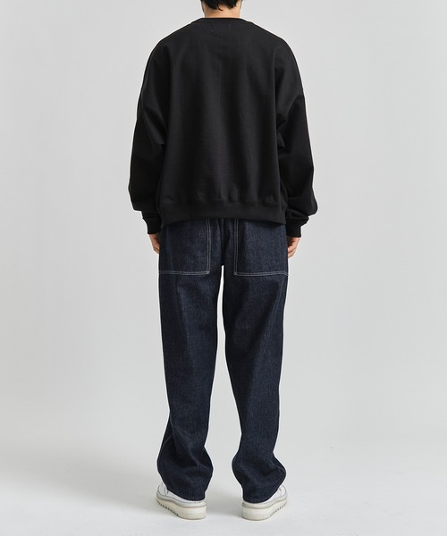 markaware(マーカウェア)の「【MARKAWARE/マーカウェア】HUGE SHORT SWEAT/スラックスに合う,360度美シルエットショートスウェット【定番】(スウェット・メンズ・ブラック/グレー/アイボリー/グリーン・1/2)」の11枚目の写真