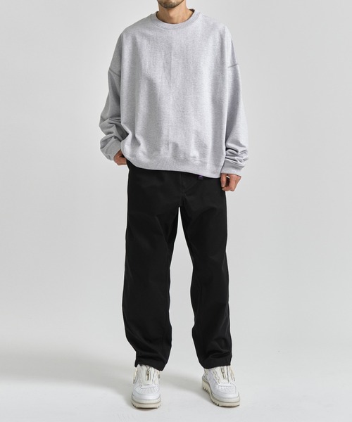 markaware(マーカウェア)の「【MARKAWARE/マーカウェア】HUGE SHORT SWEAT/スラックスに合う,360度美シルエットショートスウェット【定番】(スウェット・メンズ・ブラック/グレー/アイボリー/グリーン・1/2)」の16枚目の写真