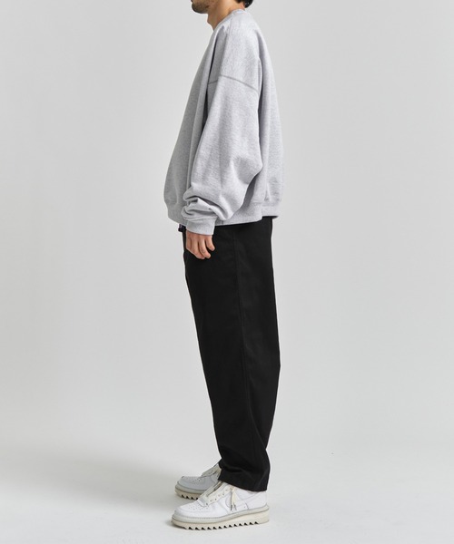 markaware(マーカウェア)の「【MARKAWARE/マーカウェア】HUGE SHORT SWEAT/スラックスに合う,360度美シルエットショートスウェット【定番】(スウェット・メンズ・ブラック/グレー/アイボリー/グリーン・1/2)」の22枚目の写真