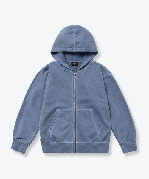 MUSINSA STANDARD KIDS（ムシンサスタンダードキッズ）の「ピグメントオーバーサイズフードパーカージップアップ [ダスティブルー]（ブルゾン・レディース・その他・140/130/120/110/100/160/150）」の2枚目の写真