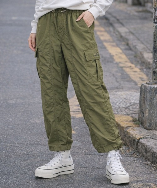 OUTDOOR PRODUCTS(アウトドアプロダクツ)の「OUTDOOR UV立体シルエットデイリーケアパンツ(その他パンツ・レディース・チャコールグレー/グレイッシュベージュ/ブラック/ライトカーキ・LARGE/3L/LL/MEDIUM)」の12枚目の写真