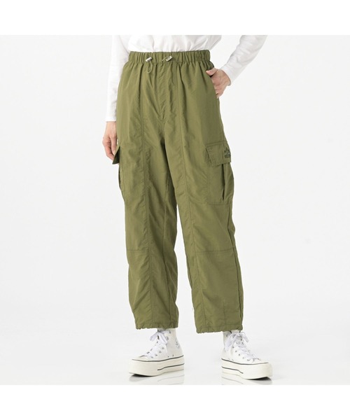 OUTDOOR PRODUCTS(アウトドアプロダクツ)の「OUTDOOR UV立体シルエットデイリーケアパンツ(その他パンツ・レディース・チャコールグレー/グレイッシュベージュ/ブラック/ライトカーキ・LARGE/3L/LL/MEDIUM)」の16枚目の写真