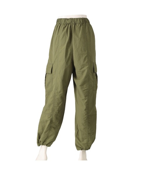 OUTDOOR PRODUCTS(アウトドアプロダクツ)の「OUTDOOR UV立体シルエットデイリーケアパンツ(その他パンツ・レディース・チャコールグレー/グレイッシュベージュ/ブラック/ライトカーキ・LARGE/3L/LL/MEDIUM)」の6枚目の写真