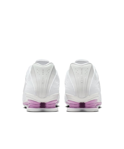 NIKE(ナイキ)の「NIKE W SHOX Z HQ7540-101(スニーカー・レディース・ホワイト・24cm/24.5cm/23.5cm/25cm/23cm)」の6枚目の写真