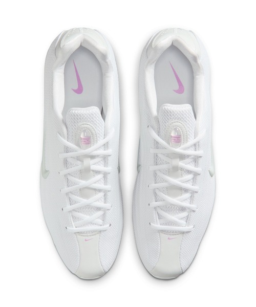 NIKE(ナイキ)の「NIKE W SHOX Z HQ7540-101(スニーカー・レディース・ホワイト・24cm/24.5cm/23.5cm/25cm/23cm)」の8枚目の写真