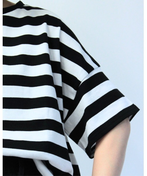 amini(アミニ)の「ボーダーカットソー(Tシャツ/カットソー・レディース・ブラック×ホワイト/ネイビー×ホワイト・MEDIUM)」の5枚目の写真