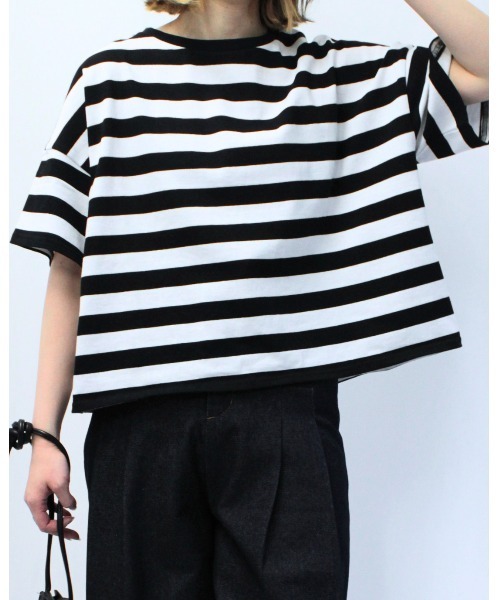 amini(アミニ)の「ボーダーカットソー(Tシャツ/カットソー・レディース・ブラック×ホワイト/ネイビー×ホワイト・MEDIUM)」の4枚目の写真