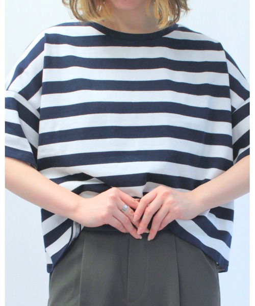 amini(アミニ)の「ボーダーカットソー(Tシャツ/カットソー・レディース・ブラック×ホワイト/ネイビー×ホワイト・MEDIUM)」の6枚目の写真