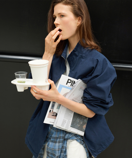 LEVAR(レバー)の「Ground Raglan Zip-up Jumper - Blueberry Navy(ナイロンジャケット・レディース・その他・FREE)」の1枚目の写真