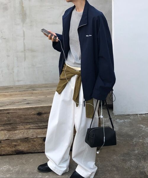 LEVAR(レバー)の「Ground Raglan Zip-up Jumper - Blueberry Navy(ナイロンジャケット・レディース・その他・FREE)」の4枚目の写真