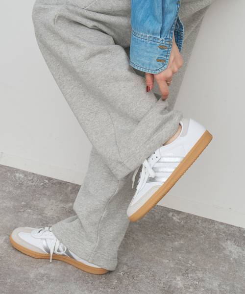 Spick & Span（スピックアンドスパン）の「adidas / アディダス SAMBA OG W  JI2725（スニーカー・レディース・ホワイト系その他・25.5cm/25cm/24cm/23cm）」の2枚目の写真