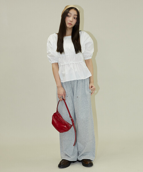 PUBLUX(パブリュクス)の「PUBLUX/パブリュクス 2WAY シャーリング ブラウス 限定展開(シャツ/ブラウス・レディース・オフホワイト/ネイビー/ブラウン・フリ-)」の8枚目の写真