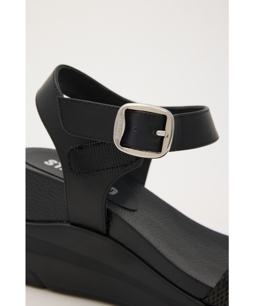 STACCATO(スタッカート)の「ロッキーライトウェイトサンダル(サンダル・レディース・ブラック/シルバー・22.5cm/23cm/23.5cm/24cm/24.5cm)」の19枚目の写真