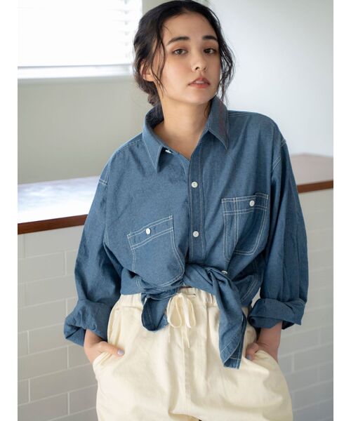 Ungrid（アングリッド）の「PAYDAY別注 ステンシルデザインシャツ（シャツ/ブラウス・レディース・ブルー・FREE）」の3枚目の写真