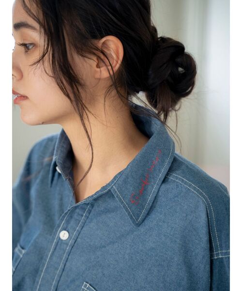 Ungrid（アングリッド）の「PAYDAY別注 ステンシルデザインシャツ（シャツ/ブラウス・レディース・ブルー・FREE）」の5枚目の写真