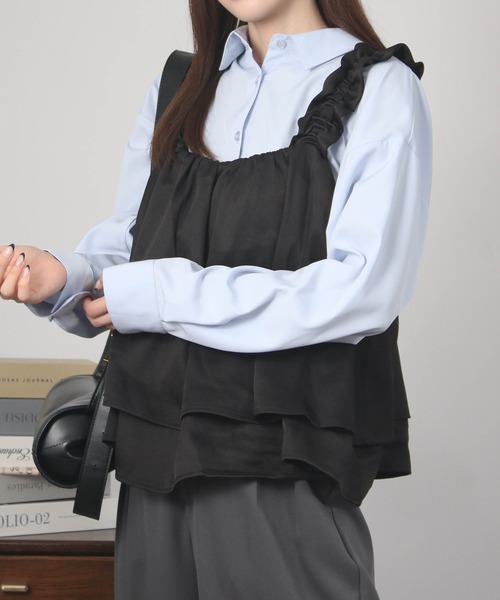 NYLAUS（ナイラス）の「【SG】ショート丈 ショルダーギャザー フリルキャミソール ビスチェ（ベスト・レディース・ブラウン・M）」の3枚目の写真