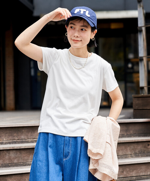 FREAK'S STORE(フリークスストア)の「<汗ジミ防止>天竺コンパクトTシャツ/遮熱/UVカット(Tシャツ/カットソー・レディース・サックスブルー/ブラウン/オフホワイト/チャコール・MEDIUM/SMALL)」の9枚目の写真