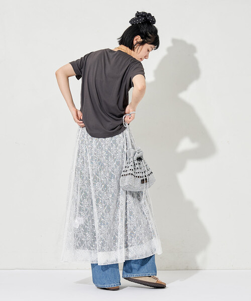 FREAK'S STORE(フリークスストア)の「<汗ジミ防止>天竺コンパクトTシャツ/遮熱/UVカット(Tシャツ/カットソー・レディース・サックスブルー/ブラウン/オフホワイト/チャコール・MEDIUM/SMALL)」の18枚目の写真