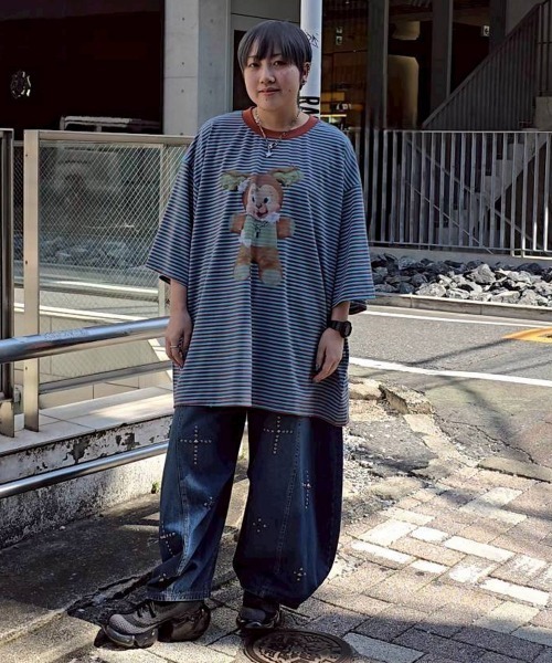 Candy Stripper(キャンディストリッパー)の「STUDS CURVE DENIM パンツ(デニムパンツ・レディース・ブルー系その他/ライトインディゴブルー・FREE)」の7枚目の写真