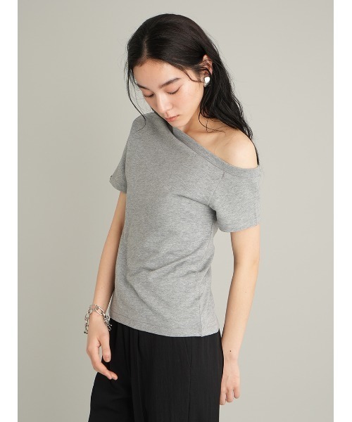Mila Owen(ミラオーウェン)の「アシンメトリーネックTシャツ(Tシャツ/カットソー・レディース・ブラック/ブルー/グレー/その他/ホワイト・F)」の16枚目の写真