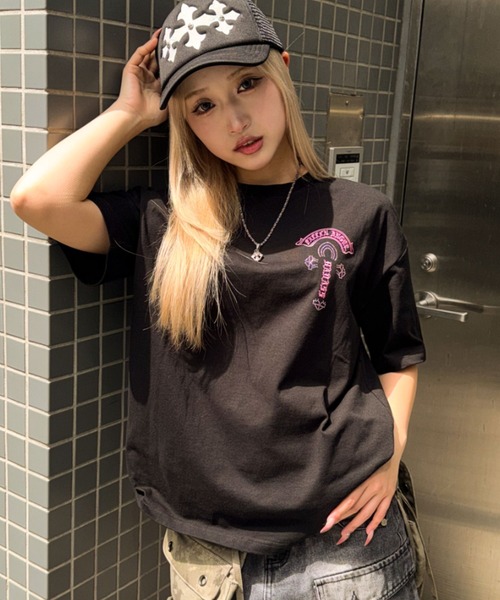 A'GEM9（エージェムナイン）の「A'GEM/9 × .kom 『A'GEM/9/エージェムナイン』ロゴラインストーンTシャツ（Tシャツ/カットソー・レディース・ピンク/ホワイト/ブラック×ピンク/ブラック×ホワイト・L/M）」の14枚目の写真