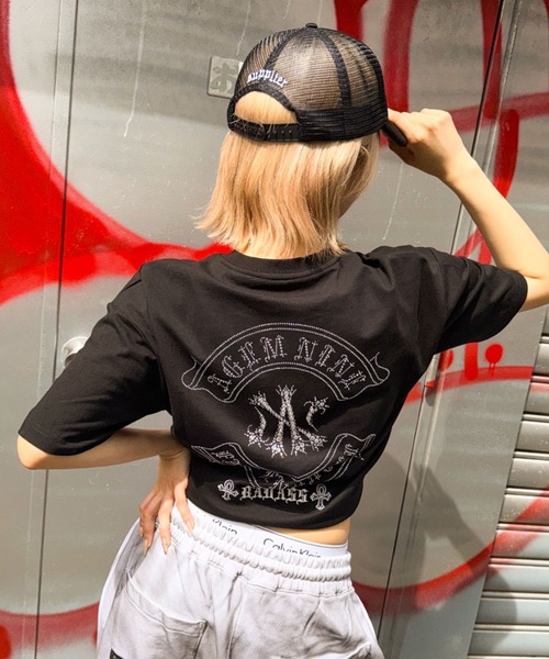 A'GEM9（エージェムナイン）の「A'GEM/9 × .kom 『A'GEM/9/エージェムナイン』ロゴラインストーンTシャツ（Tシャツ/カットソー・レディース・ピンク/ホワイト/ブラック×ピンク/ブラック×ホワイト・L/M）」の19枚目の写真