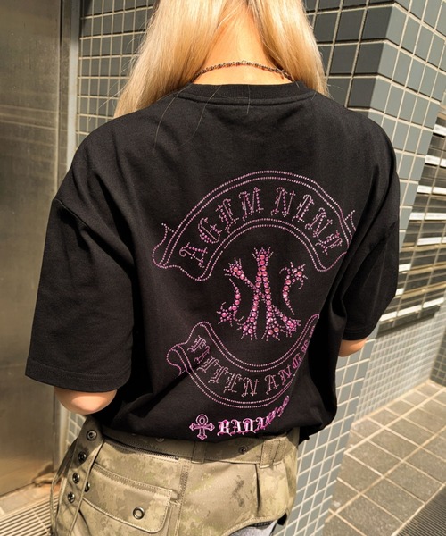 A'GEM9（エージェムナイン）の「A'GEM/9 × .kom 『A'GEM/9/エージェムナイン』ロゴラインストーンTシャツ（Tシャツ/カットソー・レディース・ピンク/ホワイト/ブラック×ピンク/ブラック×ホワイト・L/M）」の17枚目の写真