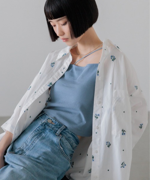 LOWRYS FARM（ローリーズファーム）の「スタイルＵＰアシメキャミ 687436（キャミソール・レディース・ホワイト/ブルー/アイボリー/ブラック・FREE）」の4枚目の写真