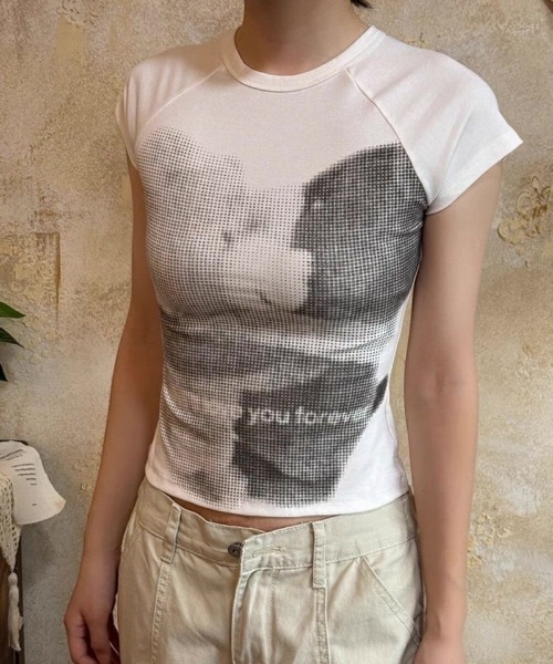 Ritzy(リッツィー)の「フォトプリントコンパクトTシャツ(Tシャツ/カットソー・レディース・ホワイト/グレー・L/M/S/XL)」の10枚目の写真