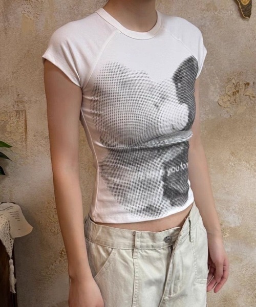 Ritzy(リッツィー)の「フォトプリントコンパクトTシャツ(Tシャツ/カットソー・レディース・ホワイト/グレー・L/M/S/XL)」の11枚目の写真