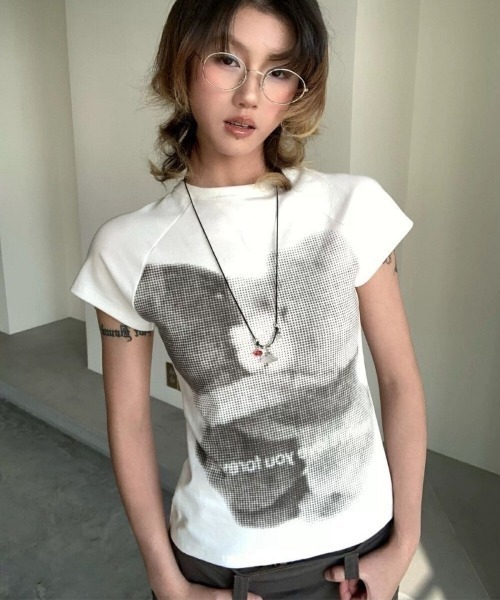 Ritzy(リッツィー)の「フォトプリントコンパクトTシャツ(Tシャツ/カットソー・レディース・ホワイト/グレー・L/M/S/XL)」の17枚目の写真