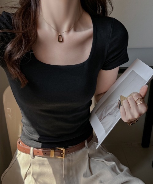 yuue' ( wear )(ユーイ)の「スクエアネック半袖Tシャツ(Tシャツ/カットソー・レディース・ブラック/ダークブラウン/ホワイト・FREE)」の14枚目の写真