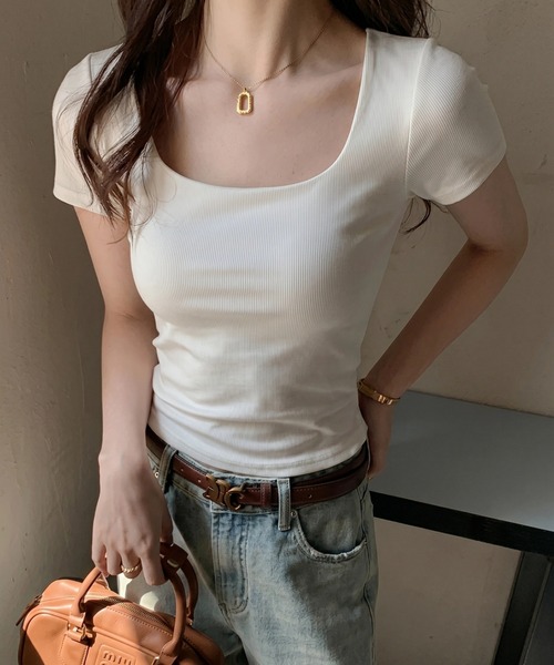 yuue' ( wear )(ユーイ)の「スクエアネック半袖Tシャツ(Tシャツ/カットソー・レディース・ブラック/ダークブラウン/ホワイト・FREE)」の6枚目の写真