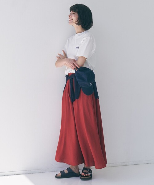 UNFILO(アンフィーロ)の「【WEB限定カラー】ヴィンテージシアー ギャザーワイドパンツ(その他パンツ・レディース・ブラウン系/ブラック系1/ブラック系/ベージュ系/ダルブルー系/レッド系・X-LARGE)」の17枚目の写真