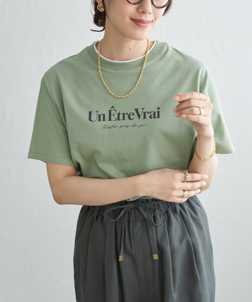 ikka(イッカ)の「【接触冷感】裾レイヤードプリントTシャツ(Tシャツ/カットソー・レディース・ベージュ/ネイビー/チャコール/グレイッシュベージュ/サックスブルー/グリーン・M/L/S)」の1枚目の写真