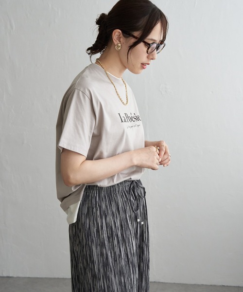 ikka(イッカ)の「【接触冷感】裾レイヤードプリントTシャツ(Tシャツ/カットソー・レディース・ベージュ/ネイビー/チャコール/グレイッシュベージュ/サックスブルー/グリーン・M/L/S)」の16枚目の写真