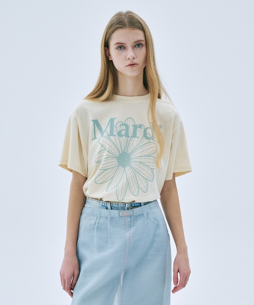 Mardi Mercredi（マルディメクルディ）の「TSHIRT FLOWERMARDI / Tシャツ フラワーマルディ（Tシャツ/カットソー・レディース・ベージュ系/ベージュ系その他3/クリーム/パープル/ラベンダー/ピンク/ベージュ系その他4/ベージュ系その他2/ブルー/マジェンタ・FREE）」の6枚目の写真