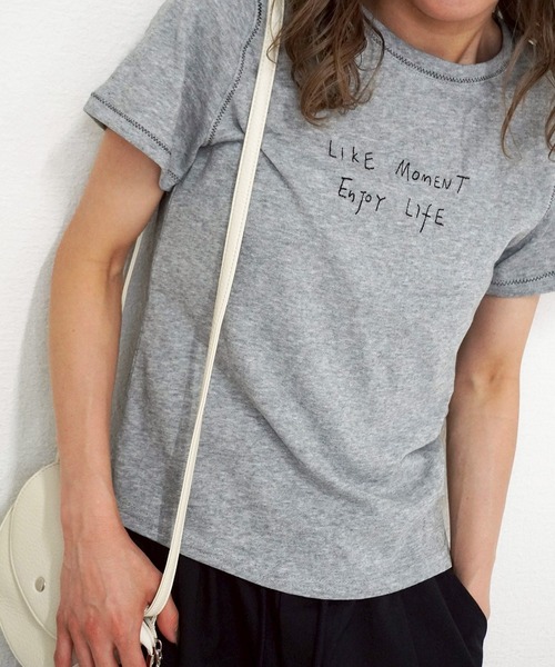 gossara(ゴサラ)の「【さりげない存在感】シアー手書きロゴT(Tシャツ/カットソー・レディース・ホワイト/グレー・FREE)」の5枚目の写真
