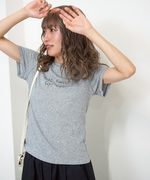 gossara(ゴサラ)の「【さりげない存在感】シアー手書きロゴT(Tシャツ/カットソー・レディース・ホワイト/グレー・FREE)」の9枚目の写真
