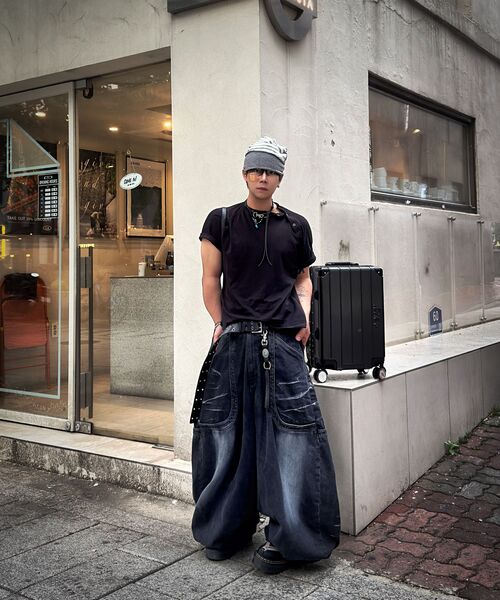 P.IN.O(ピインオ)の「コットンスナップショートスリーブ - ブラック(Tシャツ/カットソー・メンズ・その他・MEDIUM/LARGE)」の5枚目の写真