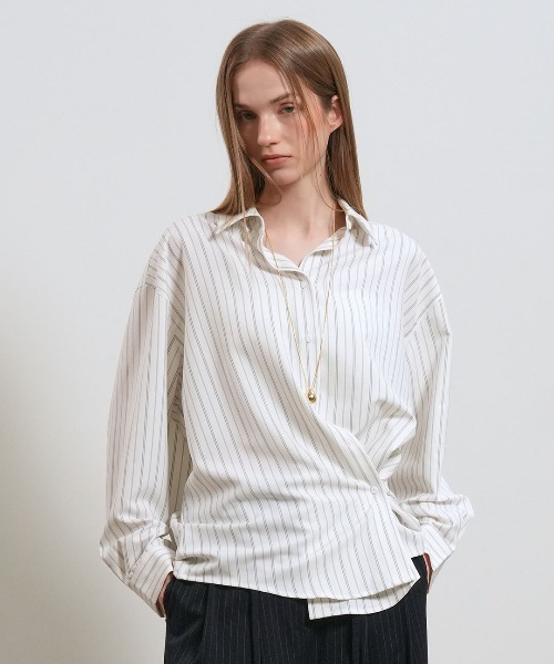 GENERAL IDEA(ジェネラルアイデア)の「【GENERAL IDEA】ルーズフィットボタンラップストライプシャツ / LOOSE FIT BUTTON WRAP STRIPED SHIRT(シャツ/ブラウス・レディース・ベージュ/ホワイト・L/M/S)」の13枚目の写真