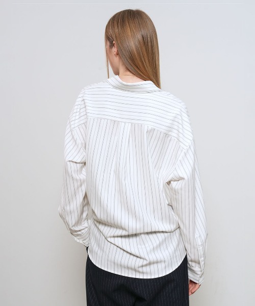 GENERAL IDEA(ジェネラルアイデア)の「【GENERAL IDEA】ルーズフィットボタンラップストライプシャツ / LOOSE FIT BUTTON WRAP STRIPED SHIRT(シャツ/ブラウス・レディース・ベージュ/ホワイト・L/M/S)」の15枚目の写真