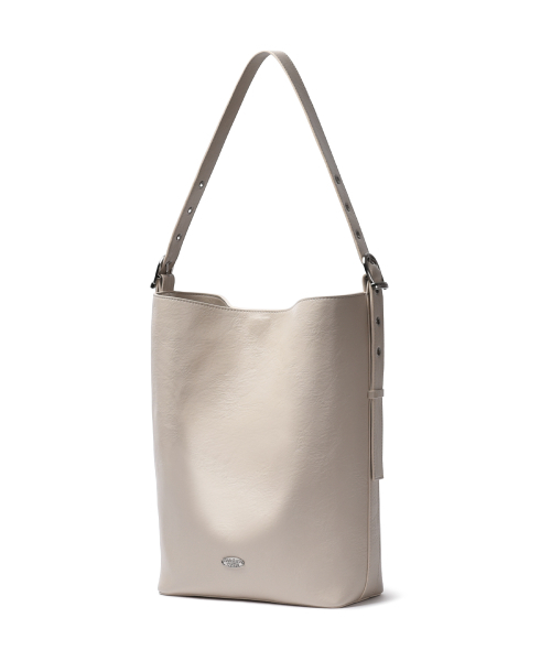 MADENROLLS(マデンロールズ)の「Longhaul Bag Beige(ショルダーバッグ・レディース・その他・FREE)」の1枚目の写真