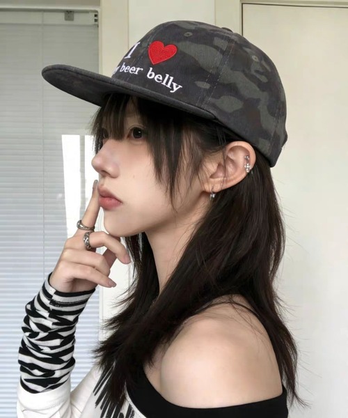 LA VORAGINE（ラ ヴォラジネ）の「Love logo embroidery cap（キャップ・レディース・BROWN/KHAKI・FREE）」の17枚目の写真